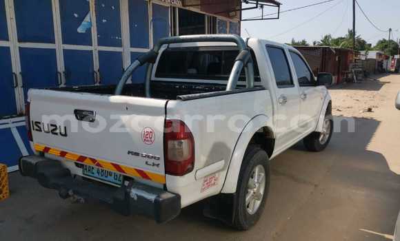 Comprar Usado Isuzu KB Branco Carro em Maputo em Maputo Comprar Usado Isuzu KB Branco Carro em Maputo em Maputo