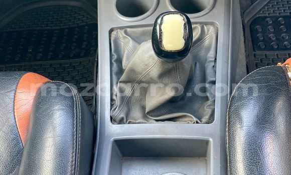 Nunua Ilio tumika Mazda BT-50 Brown Gari ndani ya Maputo nchini Maputo Nunua Ilio tumika Mazda BT-50 Brown Gari ndani ya Maputo nchini Maputo