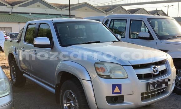 Nunua Ilio tumika Mazda BT-50 Brown Gari ndani ya Maputo nchini Maputo Nunua Ilio tumika Mazda BT-50 Brown Gari ndani ya Maputo nchini Maputo