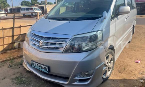 Nunua Ilio tumika Toyota Alphard Fedha Gari ndani ya Maputo nchini Maputo