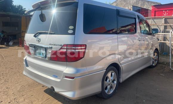 Comprar Usado Toyota Alphard Prata Carro em Maputo em Maputo Comprar Usado Toyota Alphard Prata Carro em Maputo em Maputo