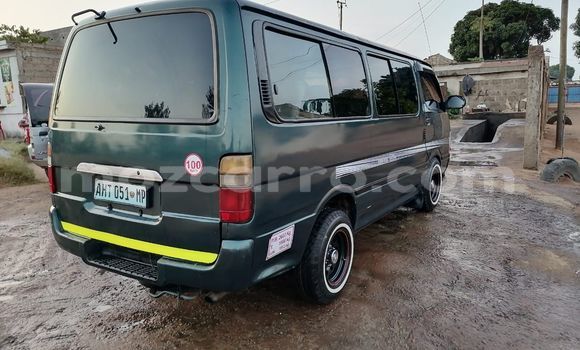Nunua Ilio tumika Toyota Hiace Kijani Gari ndani ya Maputo nchini Maputo Nunua Ilio tumika Toyota Hiace Kijani Gari ndani ya Maputo nchini Maputo