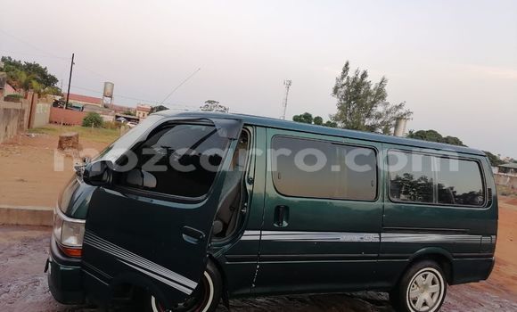 Nunua Ilio tumika Toyota Hiace Kijani Gari ndani ya Maputo nchini Maputo Nunua Ilio tumika Toyota Hiace Kijani Gari ndani ya Maputo nchini Maputo