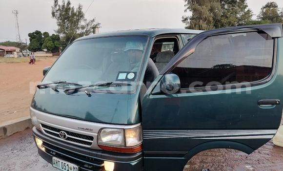 Nunua Ilio tumika Toyota Hiace Kijani Gari ndani ya Maputo nchini Maputo Nunua Ilio tumika Toyota Hiace Kijani Gari ndani ya Maputo nchini Maputo