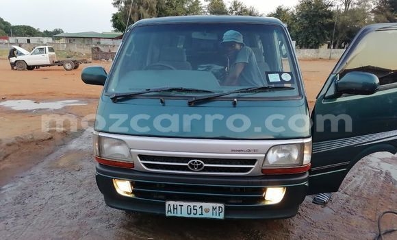 Nunua Ilio tumika Toyota Hiace Kijani Gari ndani ya Maputo nchini Maputo Nunua Ilio tumika Toyota Hiace Kijani Gari ndani ya Maputo nchini Maputo
