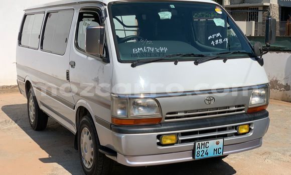 Comprar Usado Toyota Hiace Branco Carro em Maputo em Maputo Comprar Usado Toyota Hiace Branco Carro em Maputo em Maputo