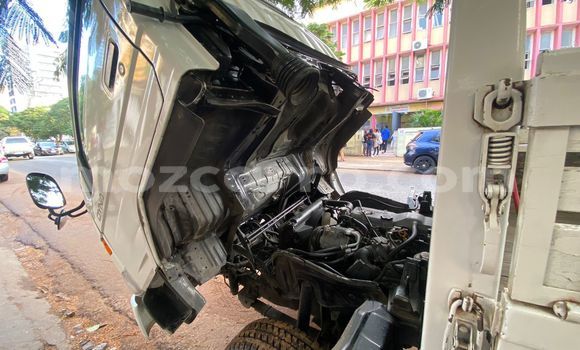 Nunua Ilio tumika Toyota Dyna Nyeupe Lori ndani ya Maputo nchini Maputo Nunua Ilio tumika Toyota Dyna Nyeupe Lori ndani ya Maputo nchini Maputo