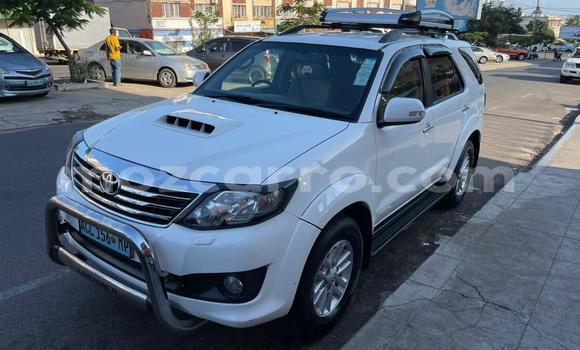 Buy Used Toyota Fortuner White Car in Maputo in Maputo Buy Used Toyota Fortuner White Car in Maputo in Maputo