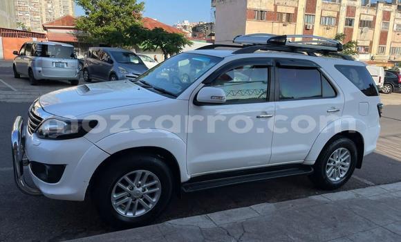 Buy Used Toyota Fortuner White Car in Maputo in Maputo Buy Used Toyota Fortuner White Car in Maputo in Maputo