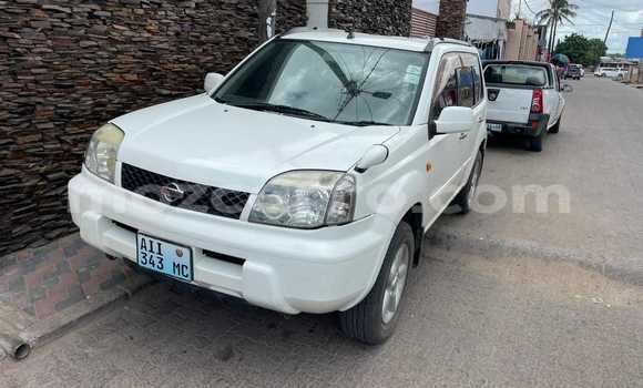 Nunua Ilio tumika Nissan X-Trail Nyeupe Gari ndani ya Maputo nchini Maputo Nunua Ilio tumika Nissan X-Trail Nyeupe Gari ndani ya Maputo nchini Maputo