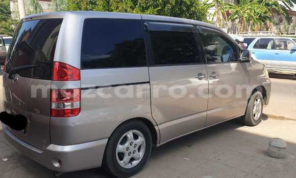 Tenga Tsaru Toyota Noah Bhurawuni Mota in Maputo in Maputo Tenga Tsaru Toyota Noah Bhurawuni Mota in Maputo in Maputo