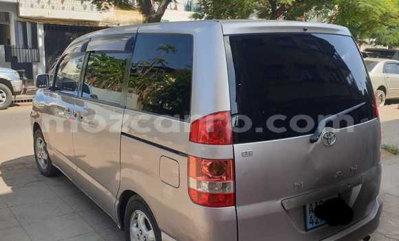 Tenga Tsaru Toyota Noah Bhurawuni Mota in Maputo in Maputo Tenga Tsaru Toyota Noah Bhurawuni Mota in Maputo in Maputo