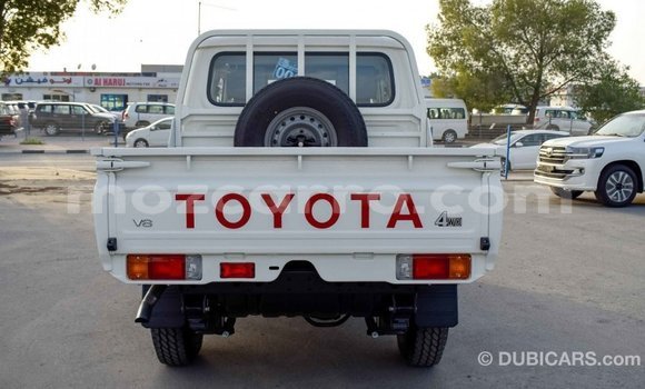 Nunua Imported Toyota Land Cruiser Nyeupe Gari ndani ya Import - Dubai nchini Cabo Delgado Nunua Imported Toyota Land Cruiser Nyeupe Gari ndani ya Import - Dubai nchini Cabo Delgado
