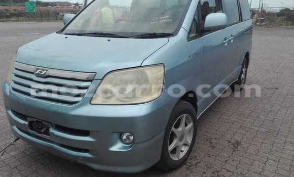 Comprar Usado Toyota Noah Azul Carro em Maputo em Maputo Comprar Usado Toyota Noah Azul Carro em Maputo em Maputo