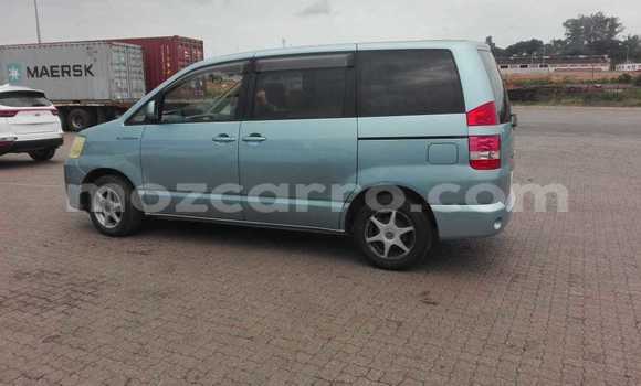 Comprar Usado Toyota Noah Azul Carro em Maputo em Maputo Comprar Usado Toyota Noah Azul Carro em Maputo em Maputo