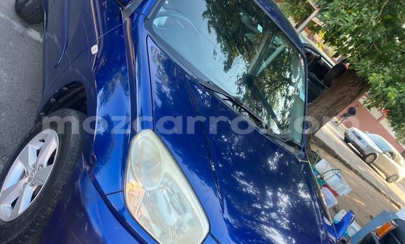 Buy Used Toyota RAV4 Blue Car in Maputo in Maputo Buy Used Toyota RAV4 Blue Car in Maputo in Maputo