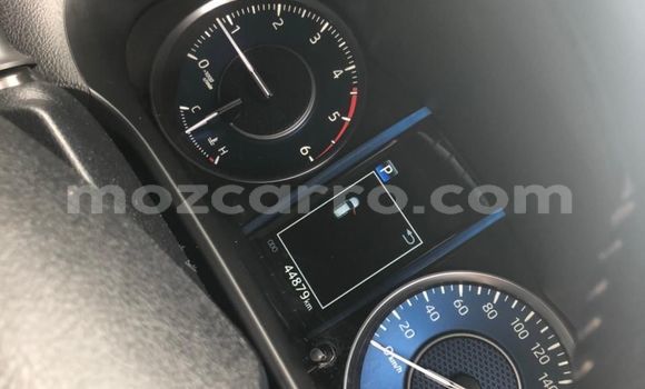 Comprar Usado Toyota Fortuner Branco Carro em Maputo em Maputo