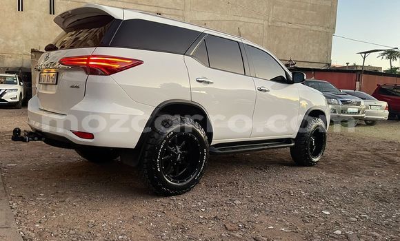 Nunua Ilio tumika Toyota Fortuner Nyeupe Gari ndani ya Maputo nchini Maputo Nunua Ilio tumika Toyota Fortuner Nyeupe Gari ndani ya Maputo nchini Maputo