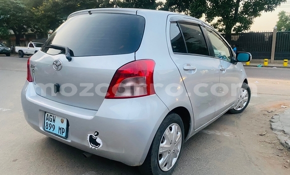 Comprar Usado Toyota Vitz Prata Carro em Maputo em Maputo Comprar Usado Toyota Vitz Prata Carro em Maputo em Maputo