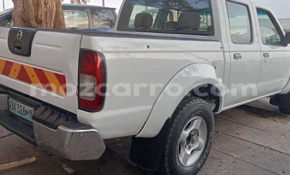 Buy Used Nissan Hardbody White Car in Maputo in Maputo Buy Used Nissan Hardbody White Car in Maputo in Maputo