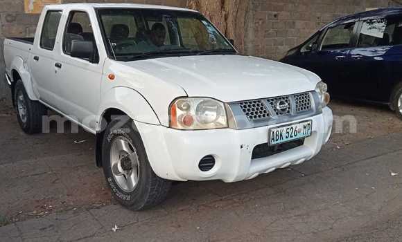 Buy Used Nissan Hardbody White Car in Maputo in Maputo Buy Used Nissan Hardbody White Car in Maputo in Maputo