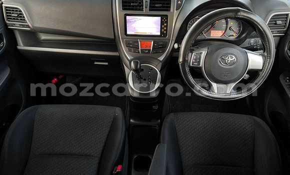 Comprar Usado Toyota Ractis Azul Carro em Maputo em Maputo Comprar Usado Toyota Ractis Azul Carro em Maputo em Maputo