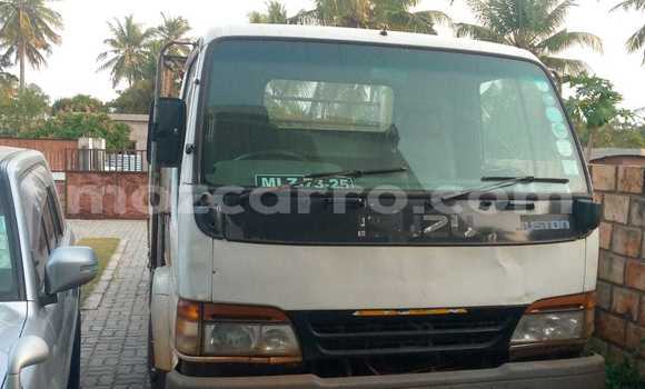 Nunua Ilio tumika Isuzu Florian Nyeupe Gari ndani ya Maputo nchini Maputo Nunua Ilio tumika Isuzu Florian Nyeupe Gari ndani ya Maputo nchini Maputo