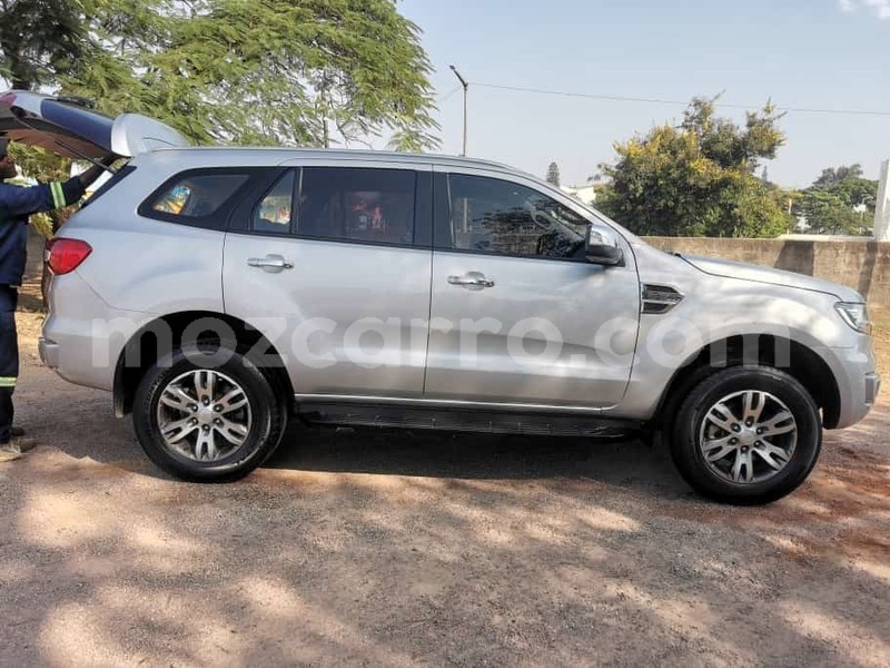 Big with watermark ford everest maputo maputo 14500