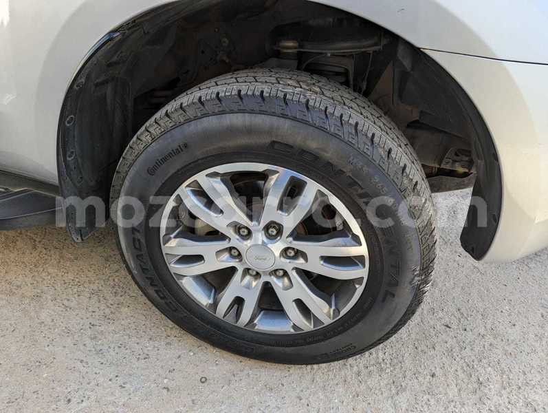 Big with watermark ford everest maputo maputo 14500