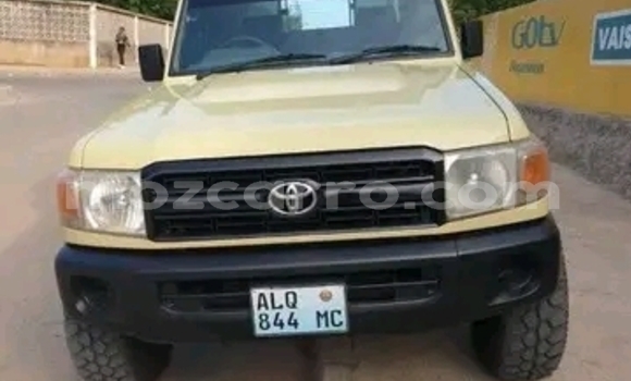 Nunua Ilio tumika Toyota Land Cruiser Brown Gari ndani ya Maputo nchini Maputo Nunua Ilio tumika Toyota Land Cruiser Brown Gari ndani ya Maputo nchini Maputo