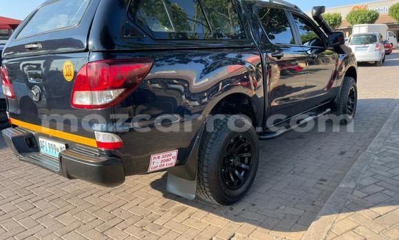 Comprar Usado Mazda BT-50 Preto Carro em Maputo em Maputo Comprar Usado Mazda BT-50 Preto Carro em Maputo em Maputo