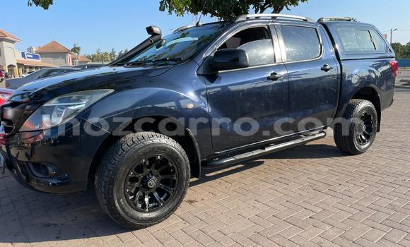 Comprar Usado Mazda BT-50 Preto Carro em Maputo em Maputo Comprar Usado Mazda BT-50 Preto Carro em Maputo em Maputo