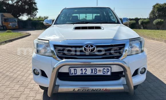 Buy Used Toyota Hilux White Car in Maputo in Maputo Buy Used Toyota Hilux White Car in Maputo in Maputo