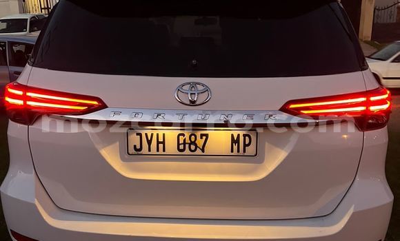 Nunua Ilio tumika Toyota Fortuner Nyeupe Gari ndani ya Maputo nchini Maputo Nunua Ilio tumika Toyota Fortuner Nyeupe Gari ndani ya Maputo nchini Maputo
