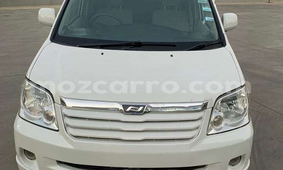 Nunua Ilio tumika Toyota Noah Nyeupe Gari ndani ya Maputo nchini Maputo Nunua Ilio tumika Toyota Noah Nyeupe Gari ndani ya Maputo nchini Maputo