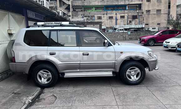 Comprar Usado Toyota Land Cruiser Prado Branco Carro em Maputo em Maputo