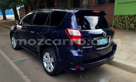 Comprar Usado Toyota Vanguard Azul Carro em Maputo em Maputo
