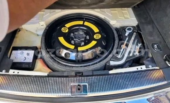 Comprar Usado Volkswagen Touareg Branco Carro em Maputo em Maputo Comprar Usado Volkswagen Touareg Branco Carro em Maputo em Maputo