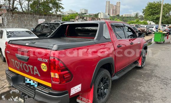 Buy Used Toyota Hilux Red Car in Maputo in Maputo Buy Used Toyota Hilux Red Car in Maputo in Maputo