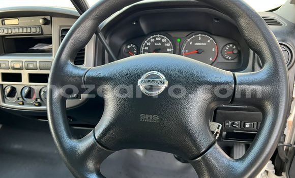 Comprar Usado Nissan Caravan Branco Carro em Maputo em Maputo Comprar Usado Nissan Caravan Branco Carro em Maputo em Maputo