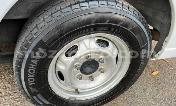 Comprar Usado Nissan Caravan Branco Carro em Maputo em Maputo Comprar Usado Nissan Caravan Branco Carro em Maputo em Maputo