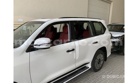 Nunua Imported Lexus LX Nyeupe Gari ndani ya Import - Dubai nchini Cabo Delgado Nunua Imported Lexus LX Nyeupe Gari ndani ya Import - Dubai nchini Cabo Delgado