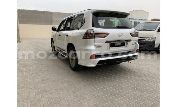 Nunua Imported Lexus LX Nyeupe Gari ndani ya Import - Dubai nchini Cabo Delgado Nunua Imported Lexus LX Nyeupe Gari ndani ya Import - Dubai nchini Cabo Delgado