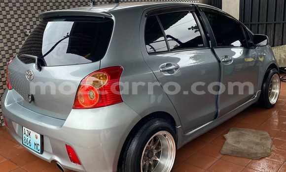Nunua Ilio tumika Toyota Vitz Fedha Gari ndani ya Maputo nchini Maputo Nunua Ilio tumika Toyota Vitz Fedha Gari ndani ya Maputo nchini Maputo