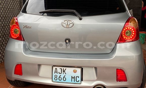 Nunua Ilio tumika Toyota Vitz Fedha Gari ndani ya Maputo nchini Maputo Nunua Ilio tumika Toyota Vitz Fedha Gari ndani ya Maputo nchini Maputo