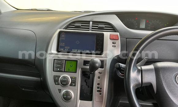 Buy Used Toyota Ractis Black Car in Maputo in Maputo Buy Used Toyota Ractis Black Car in Maputo in Maputo