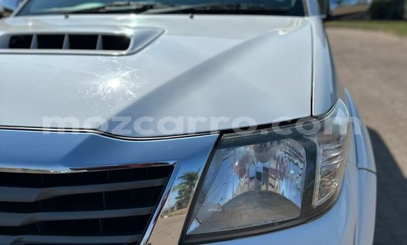 Tenga Tsaru Toyota Hilux Chena Mota in Maputo in Maputo Tenga Tsaru Toyota Hilux Chena Mota in Maputo in Maputo