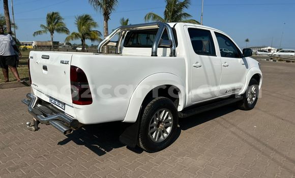 Tenga Tsaru Toyota Hilux Chena Mota in Maputo in Maputo Tenga Tsaru Toyota Hilux Chena Mota in Maputo in Maputo
