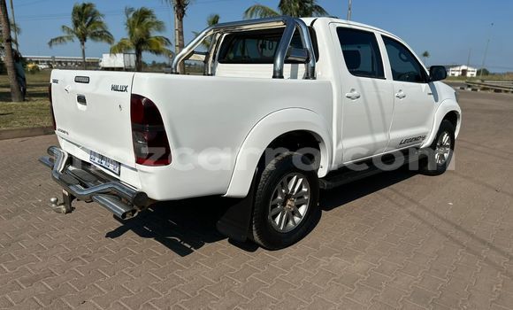 Tenga Tsaru Toyota Hilux Chena Mota in Maputo in Maputo Tenga Tsaru Toyota Hilux Chena Mota in Maputo in Maputo