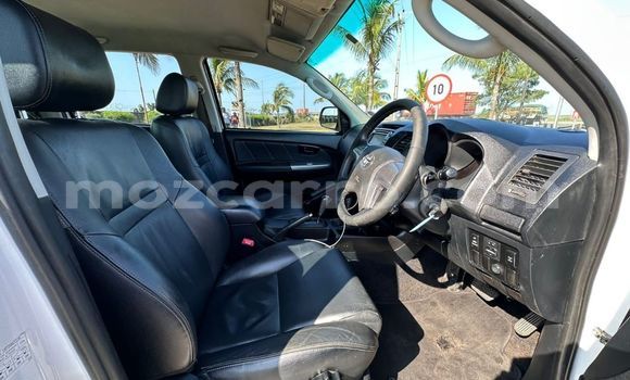 Tenga Tsaru Toyota Hilux Chena Mota in Maputo in Maputo Tenga Tsaru Toyota Hilux Chena Mota in Maputo in Maputo